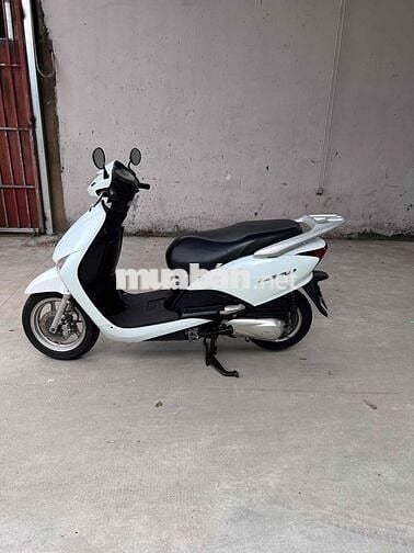 Cần bán 1 chiếc Honda Lead Trắng