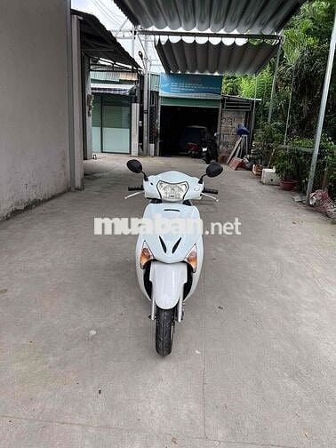 Cần bán 1 chiếc Honda Lead Trắng