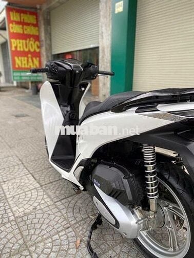 Honda SH 160 2024 Trắng đen, siêu mới máy rin
