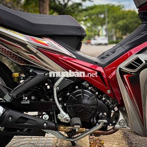 Exciter ct 55p1 xuống áo bạc bánh căm