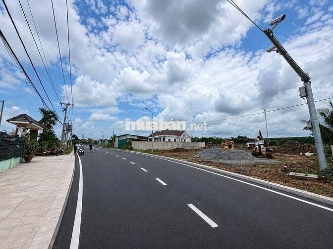 Tài chính 300 triệu muốn mua đất gần sông mát mẻ liên hệ em