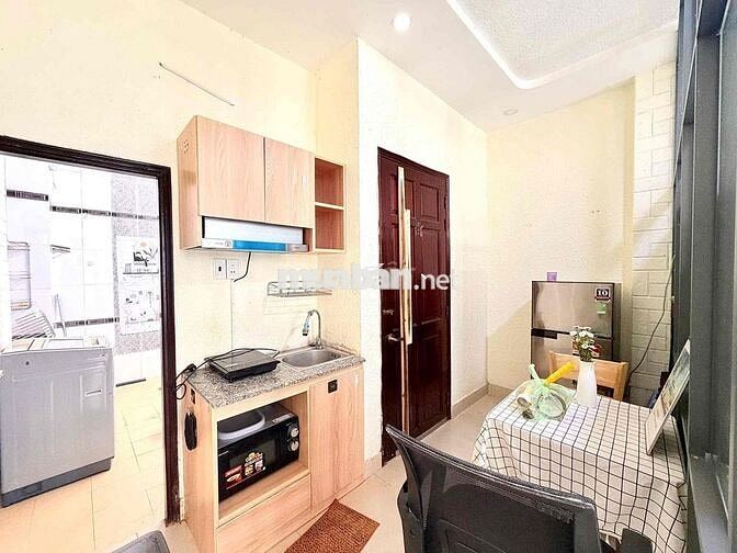 Cho Thuê Căn Hộ 1PN Tách Bếp Bancol  Full NT Ngay Bờ Kè Hoàng Sa Q1