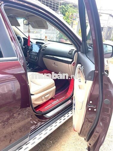 Kia Sorento 2019 2.2D bản full Đỏ đô