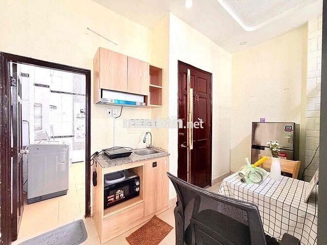 Cho Thuê Căn Hộ 1PN Tách Bếp Bancol  Full NT Ngay Bờ Kè Hoàng Sa Q1