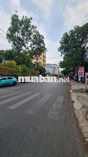 mặt bằng đep kinh doanh đẹp gần chợ nhiều hàng an
