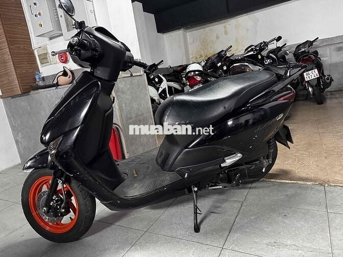 Honda Lead Đen