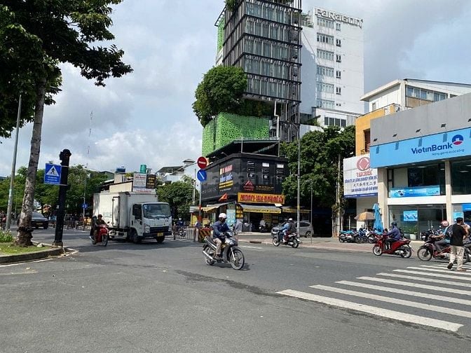 Cho Thuê Nhà Văn Phòng 8m Khu Cư Xá Bắc Hải Quận 10