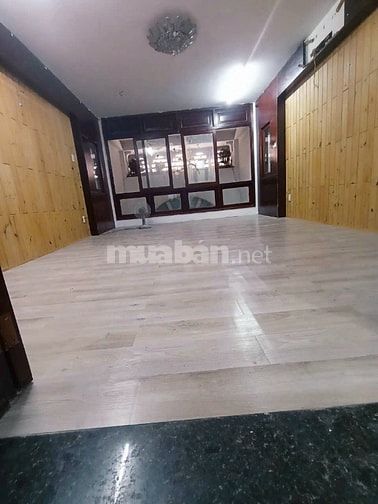 Cho Thuê Nhà Nguyên Căn Mặt Tiền 8pn 8wc 8 bếp đồng hồ riêng Q TÂN PHÚ