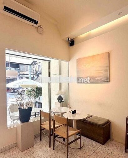 SANG NHƯỢNG QUÁN CÀ PHÊ MẶT TIỀN NGUYỄN CÔNG TRỨ
