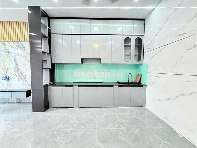 Bán nhà 4x14m, nở hậu 5m, hẻm xe hơi thông, 1 lầu, 3pn, TMT, Q12