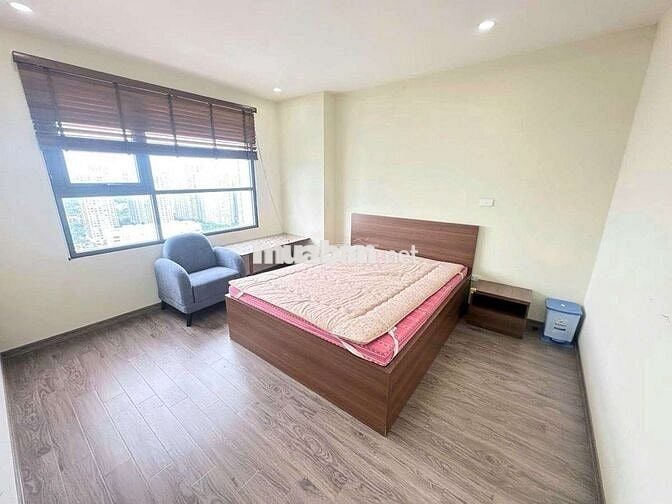 Căn hộ The Ninety Comple -90Đường Láng 70m2, 2PNKK, view đẹp, lốt ô tô