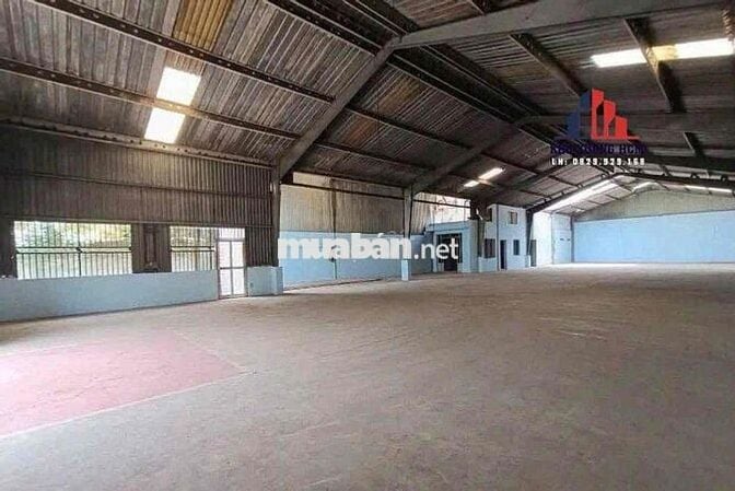 Xưởng Mới Cần Cho Thuê DTSD 1600m, có 3 phòng, tải 10T