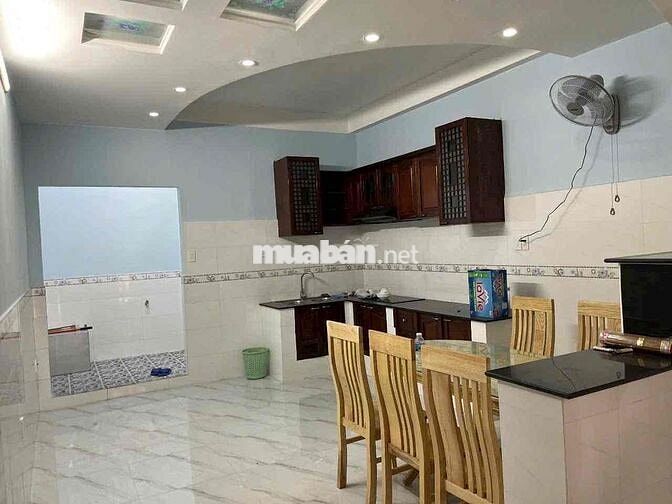 Nhà Hẻm 10M Thông Lý Thánh Tông.DT:4 X 20 3lầu 4PN 3WC nội thất cơ ban