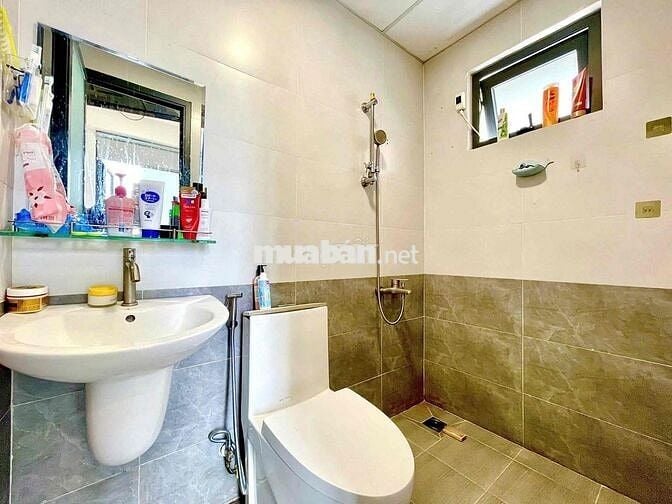 PHÒNG TRỌ CÓ GÁC ĐẸP GIÁ RẺ  NGAY GẦN ĐẠI HỌC VĂN LANG CƠ SỞ 3 GÒ VẤP