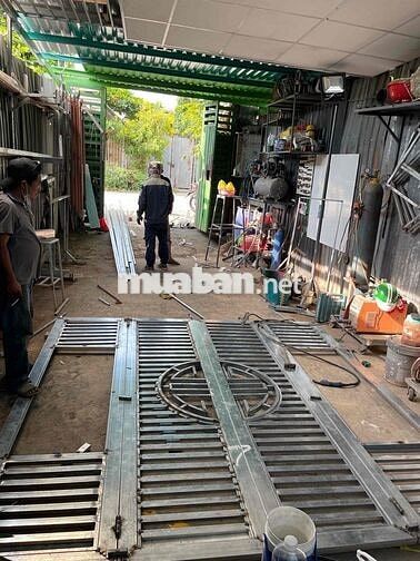 TUYỂN THỢ SẮT DÂN DỤNG NHÀ TIỀN CHẾ