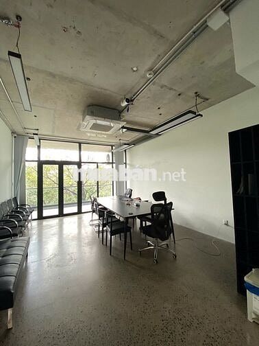 CHO THUÊ TOÀ NHÀ CAO TẦNG VIEW SÔNG –  HẦM, 7 LẦU- DTSD~1200M2