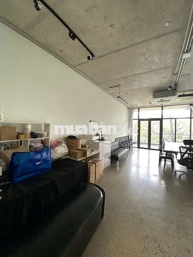 CHO THUÊ TOÀ NHÀ CAO TẦNG VIEW SÔNG –  HẦM, 7 LẦU- DTSD~1200M2