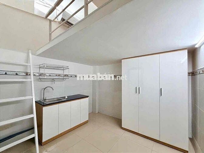 Sơn Kỳ Phòng 20m2 có gác , nội thất cơ bản 3tr4
