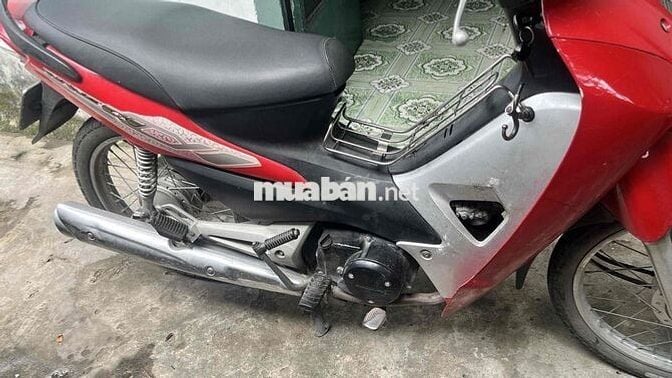 Honda Thể thao màu Đỏ còn mới