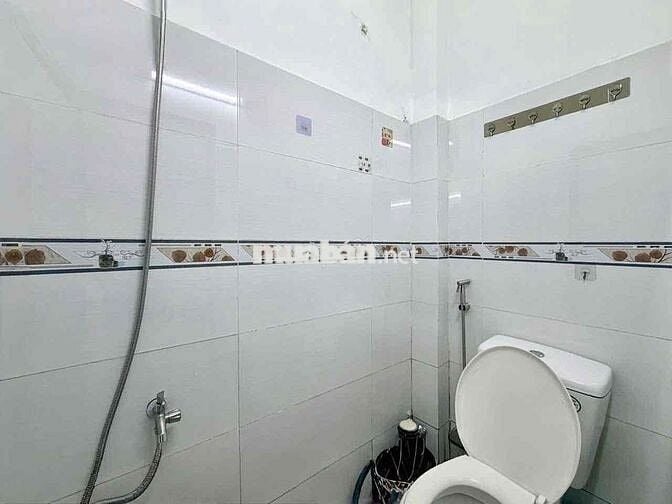 Sơn Kỳ Phòng 20m2 có gác , nội thất cơ bản 3tr4