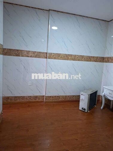 cho thuê Toky Tower. 2pn nội thất cơ bản bà full 