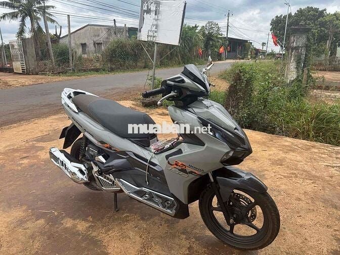Honda Air Blade 150 Giới hạn 2022 Xám xi măng