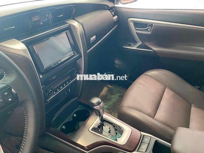 Toyota Fortuner 2.7V AT 2017 Trắng 68.000km