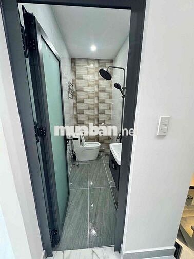 NHÀ ĐẸP 3 TÂNG BÙI TƯ TOÀN — GẦN KHU BIỆT THỰ TÊN LỬA QUẬN 6 40m2.4x10