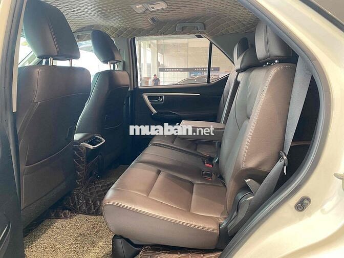 Toyota Fortuner 2.7V AT 2017 Trắng 68.000km