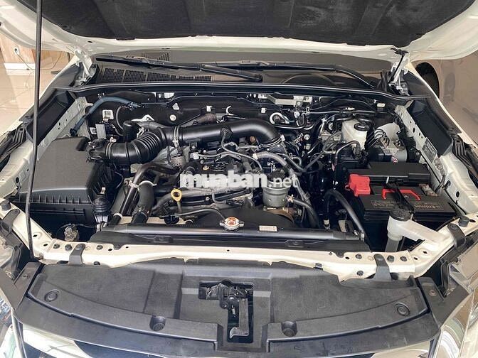 Toyota Fortuner 2.7V AT 2017 Trắng 68.000km