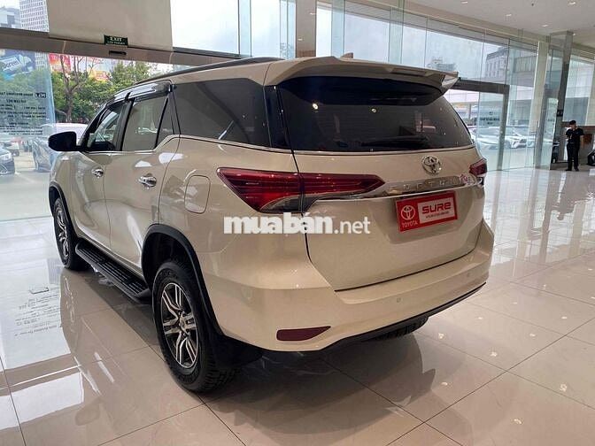 Toyota Fortuner 2.7V AT 2017 Trắng 68.000km