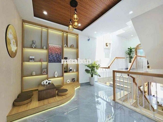 062 CHO THUÊ NHÀ ĐẸP 3 TẦNG 4PN – CÓ SÂN VƯỜN THƯ GIÃN