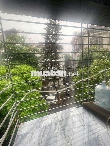 Tập thể Huỳnh Thúc Kháng-Thành Công, 70m 3PN 2WC, ô tô đỗ cửa, SĐCC