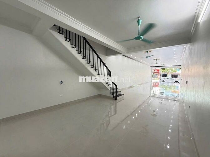 CHO THUÊ NHÀ MẶT TIỀN KD TẦNG 1 TRẦN HƯNG ĐẠO, NB GẦN PHỐ CỔ HOA LƯ