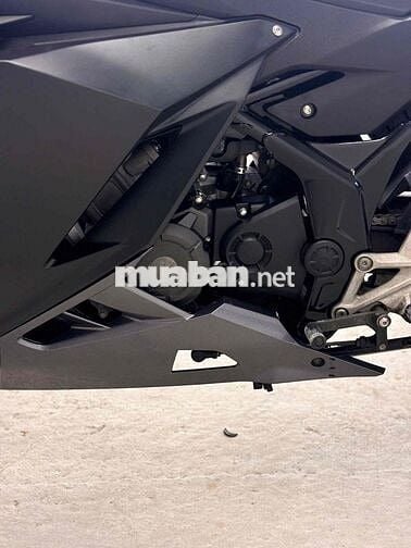 Honda CBR150R 150cc Đen 30.000 km