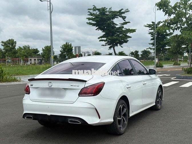 MG 5 LUXURY 1.5CVT 2022 Trắng