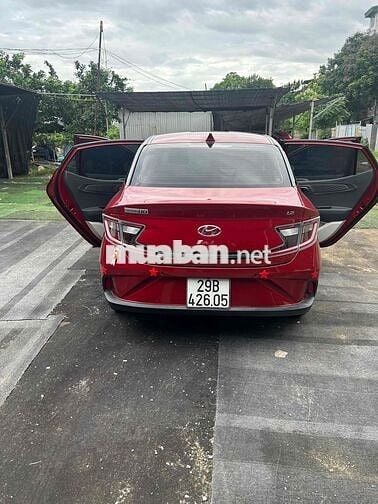 Hyundai i10 Đỏ 5 chỗ