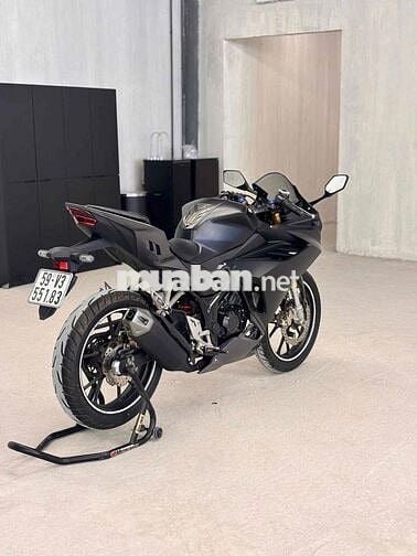 Honda CBR150R 150cc Đen 30.000 km
