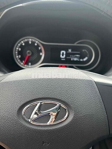 Hyundai i10 Đỏ 5 chỗ