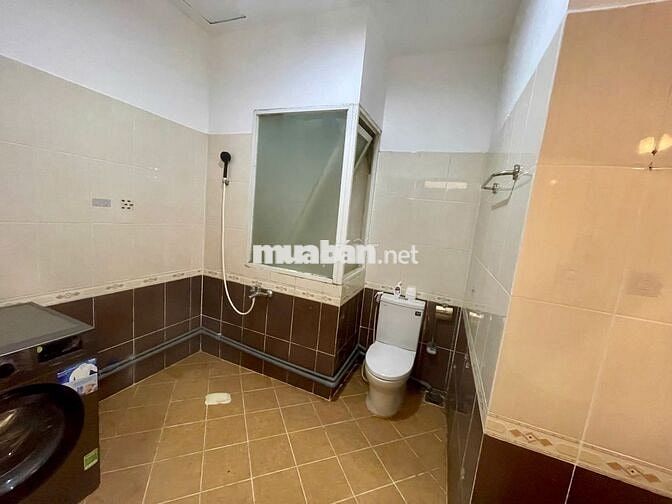 Studio ban công nội thất, đường lớn vệ sinh siêu to gần ngã 4 Bảy Hiền