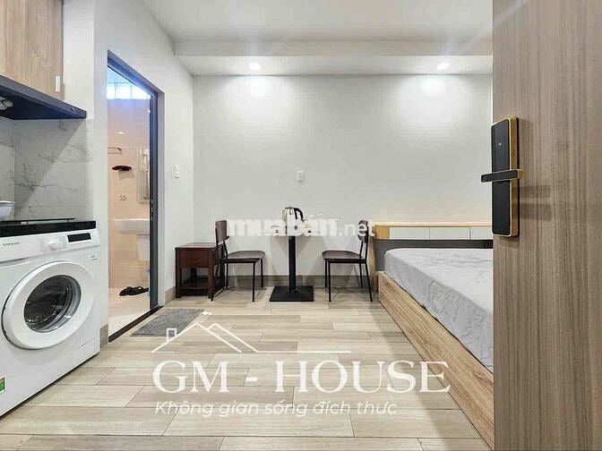 Cho thuê phòng full nội thất gần DH UEF, HIU, Hutech, FTU, GTVT