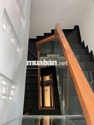 Nhà Mới 4x14 3lầu 4pn 5wc Sân Thượng 