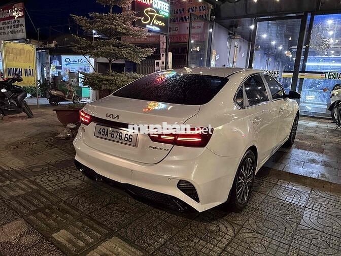 Kia K3 Premium 2021 Trắng 102.143 km