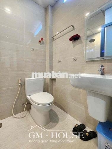 Cho thuê phòng full nội thất gần DH UEF, HIU, Hutech, FTU, GTVT