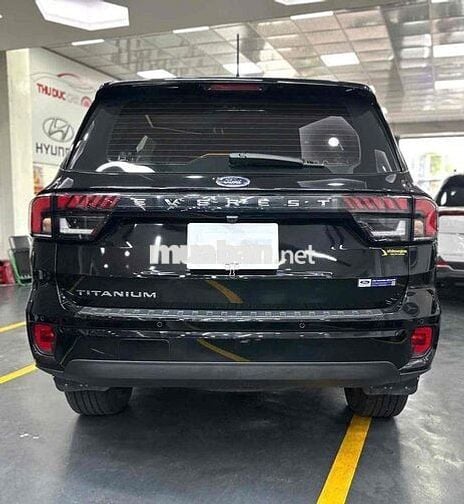 Ford Everest Titanium 2023 1 Cầu Đen 68.000 km