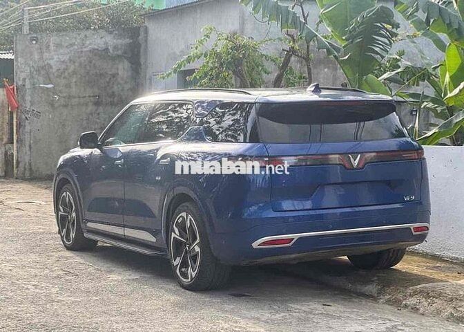 VinFast VF9 Plus 2023 Xanh dương 50000 km