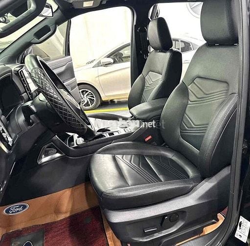 Ford Everest Titanium 2023 1 Cầu Đen 68.000 km