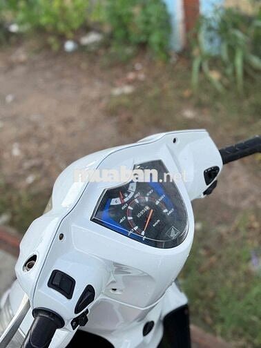 Honda Vision 2013 Trắng bstp chính chủ