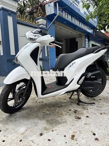 Honda SH Trắng