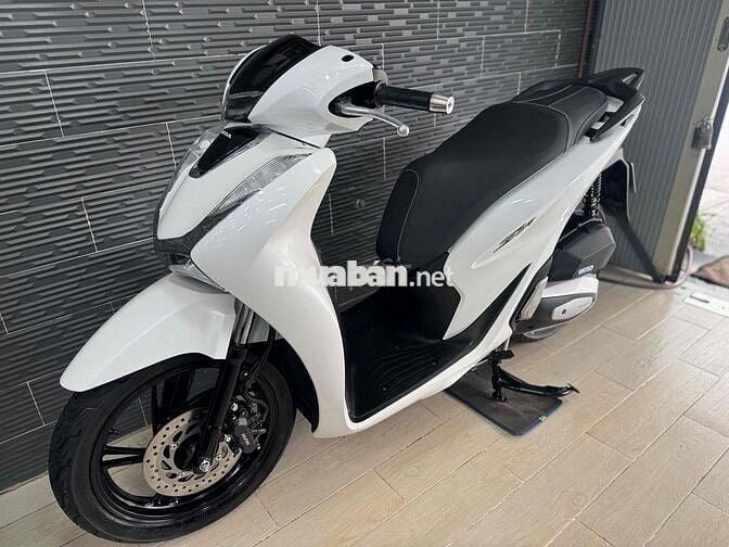 Honda SH125 2022 Trắng đen 11000 km